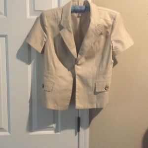 Short sleeve blazer